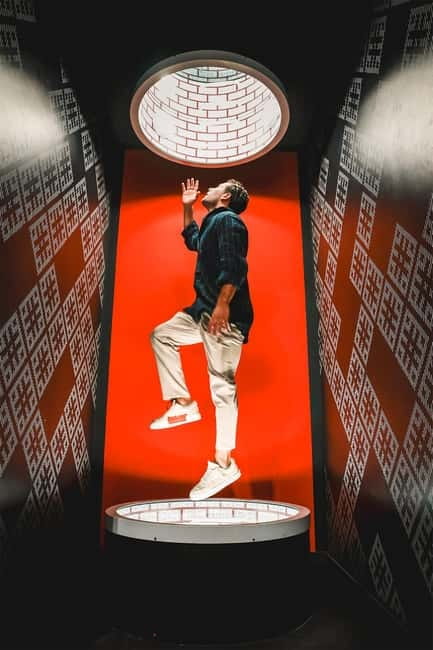 Limassol: Paradox Museum Entry Ticket - The Paradox Boutique: Souvenirs with a Twist