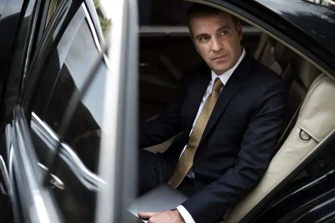 Limousine & Black Car Service - Vehicles and Comfort Features