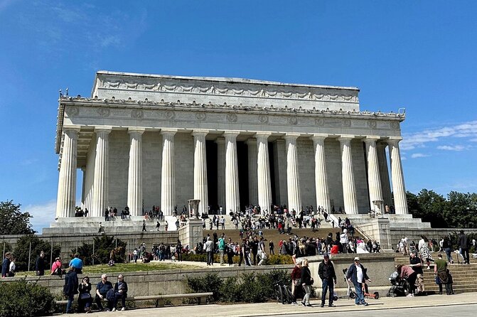 Limousine Service Tour in Washington DC - Reflecting at the National World War II Memorial