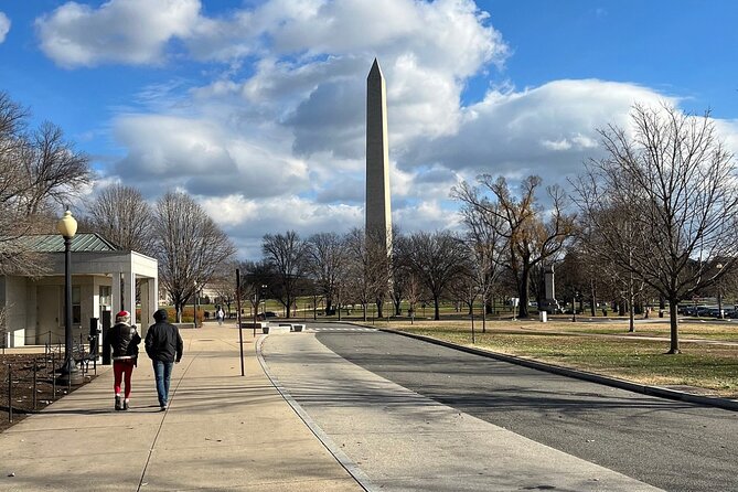 Limousine Service Tour in Washington DC - Jefferson Memorial Amid Cherry Blossom Blooms