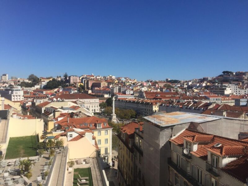 Limousine tour covering Lisbon and Cascais&Sintra. - Key Points