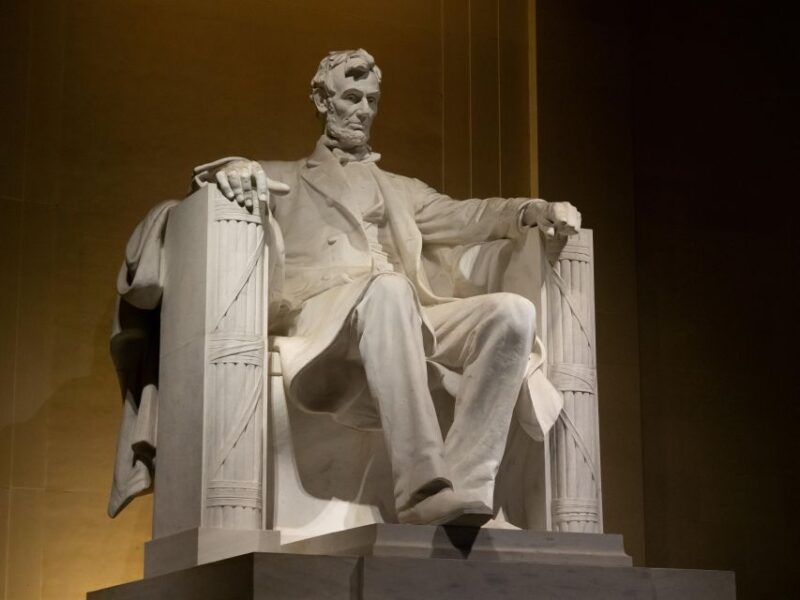 Lincoln Assassination - Spies, Patriots, Truths & Myths Tour - Exploring the Surrounding Landmarks: White House and Lafayette Square