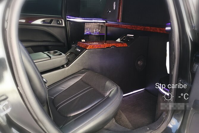 Lincoln Strecth Limousine with Wi Fi on board - Value for Money and Booking Insights