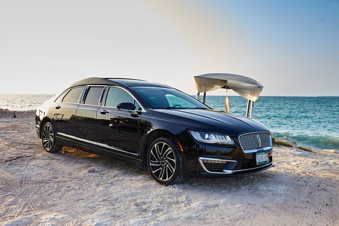 Lincoln Stretch limo from Cancun Hotel Zone to Cancun Airport - Luxurious Lincoln MKZ Stretch Limo Transfer from Cancun Hotel Zone to Cancun Airport