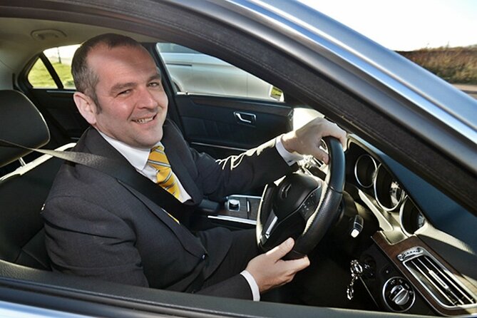 Lincolnshire to London Heathrow Airport (LHR) Luxury Transfers - Luxurious Private Transport from Lincolnshire to London Heathrow Airport