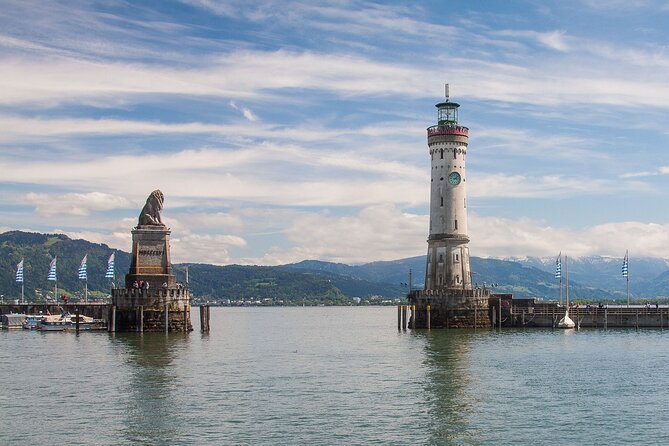 Lindau Private Walking Tour With A Professional Guide - Starting at the Seepromenade: Your Gateway to Lindau’s Historic Center