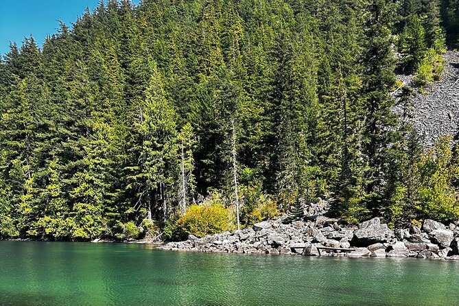 Lindeman and Chilliwack Lakes Sightseeing Tour - Explore the Scenic Beauty of Lindeman and Chilliwack Lakes