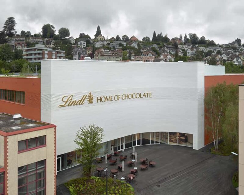 Lindt Chocolate Museum with Cruise Transfer from Zurich - The Scenic Cruise Transfer from Zurich