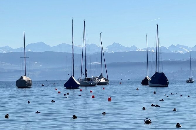 LINDT Home of Chocolate, Cruise On Lake Zurich And Old Town Walking Tour - Discovering Zurichs Historic Old Town