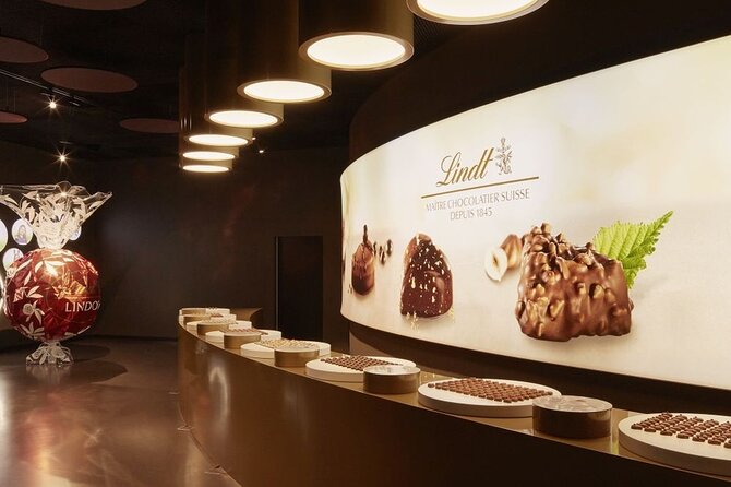 LINDT Home of Chocolate, Cruise On Lake Zurich And Old Town Walking Tour - Self-Guided Chocolate Museum Tour and Shopping Time
