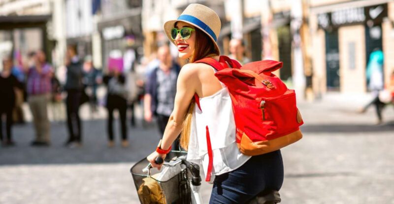 Linz: Private Guided Cycling Tour - What the 2-Hour Tour Covers in Linz’s Old Town