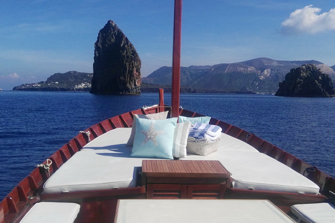 Lipari and Vulcano Private Boat Tour (7 hours) - An Intimate Day Exploring Lipari and Vulcano by Private Boat