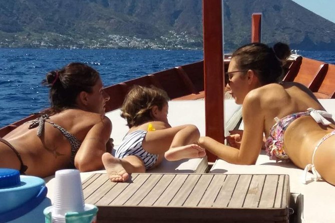 Lipari and Vulcano Private Boat Tour (7 hours) - Visiting Vulcanello’s Lunar Landscape and Lava Flows