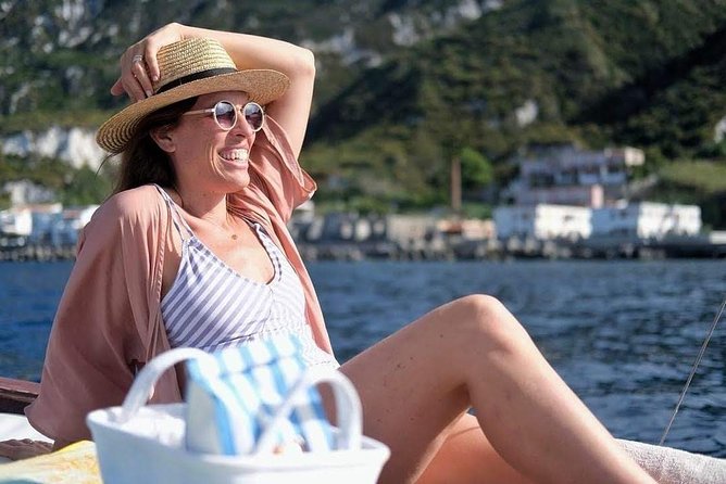 Lipari and Vulcano Private Boat Tour (7 hours) - Food, Drinks, and Amenities on Board