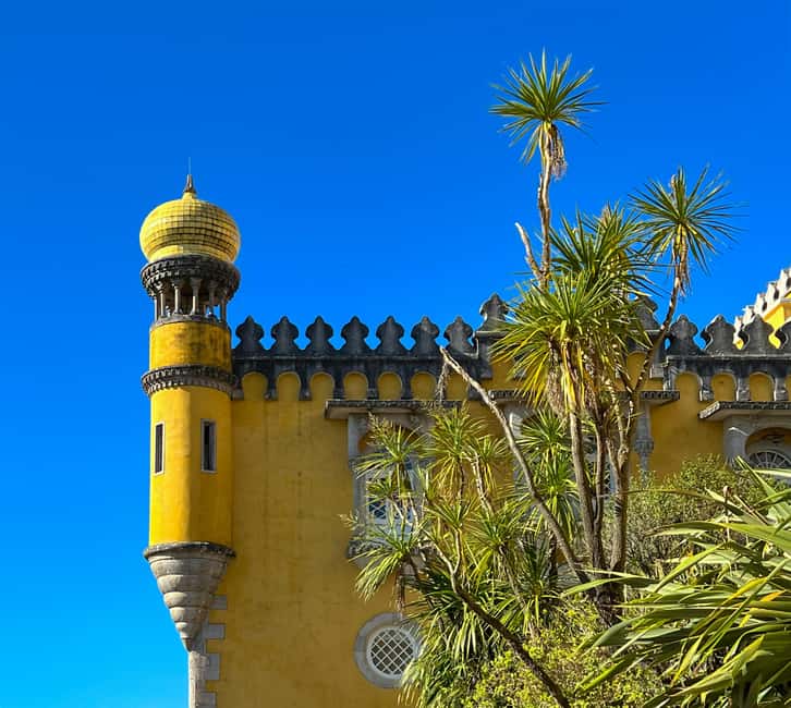 Lisboa: Sintra, Pena, Regaleira, Roca Coast, & Cascais Tour - Guide Expertise and Customer Experience