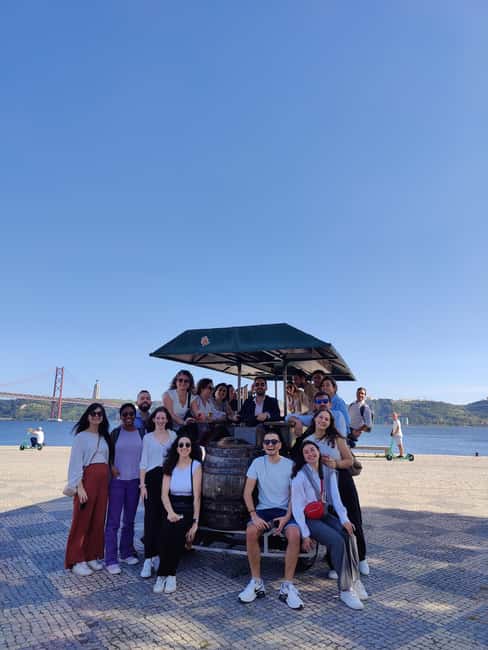 Lisbon: 1-Hour Beer Bike Tour with Draft Beer & Sangria Ride - The Guides and Atmosphere