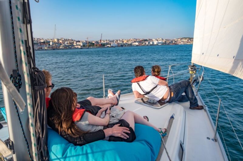 Lisbon: 1 or 2-Hour Cruise along the Tagus River - The Boats: Comfort and Features
