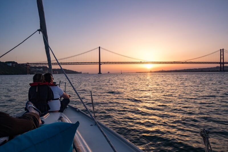 Lisbon: 1 or 2-Hour Cruise along the Tagus River - The Sunset Experience: A Romantic Highlight