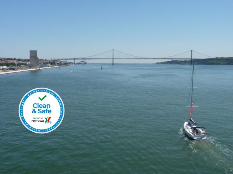 Lisbon 1H Private Tour by SAILBOAT / SAIL / POWER CATAMARAN - Who Will Enjoy This Tour Most