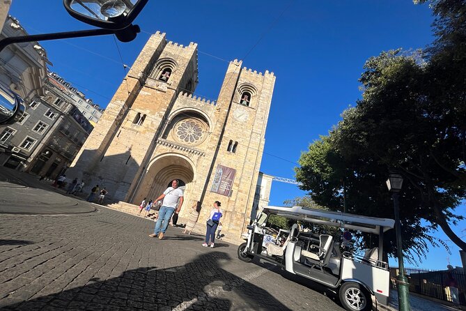 Lisbon 1h30 Tuk-Tuk Tour: The best way to visit the city - Key Points