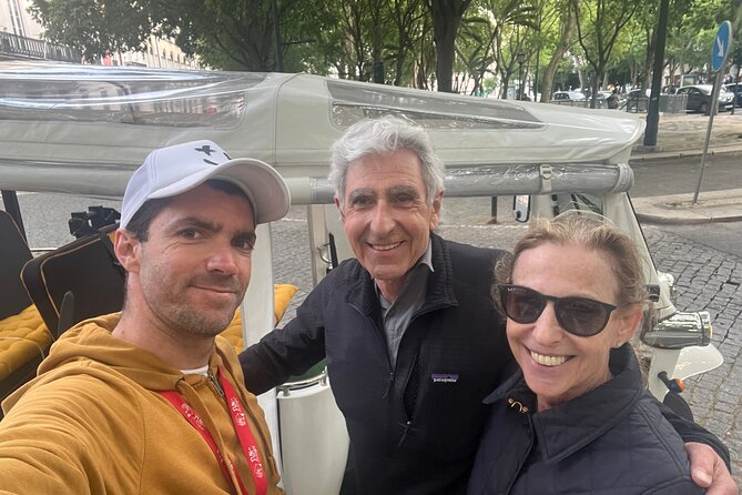 Lisbon 1h30 Tuk-Tuk Tour: The best way to visit the city - Exploring Lisbon’s Iconic Squares: Martim Moniz and Praça do Comércio