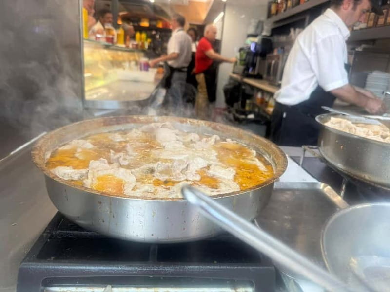 Lisbon: 2.5-hour city tour with 4 local tastings - Key Points