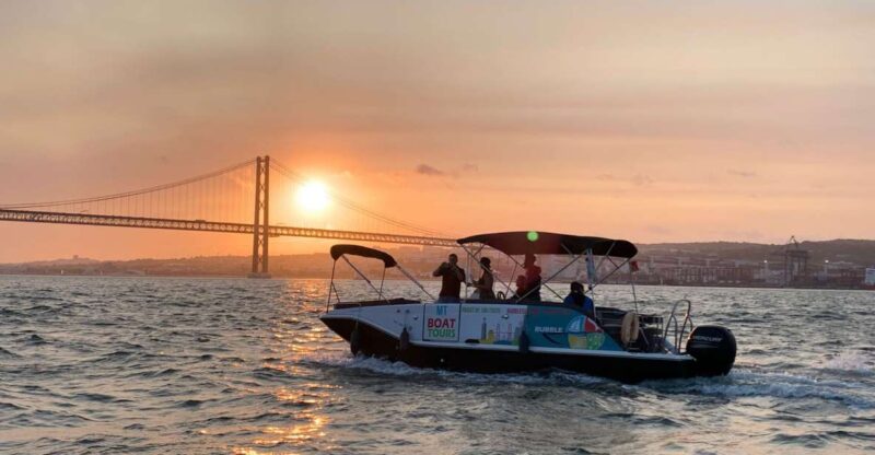 Lisbon: 2-Hour Private Boat Tour with 6 bottles of Champagne - Navigating Lisbons Major Waterway Landmarks
