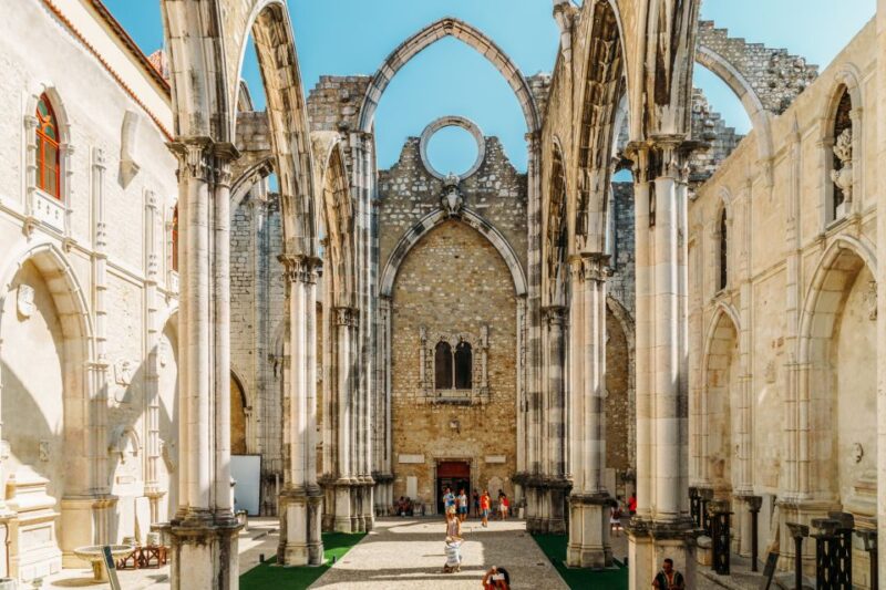 Lisbon: 2-Hour Private City Highlights Kickstart Tour - Largo do Carmo Square and the Carmo Convent Ruins