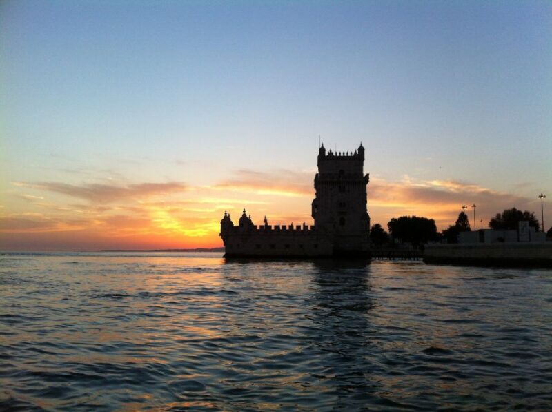 Lisbon: 2-Hour Sunset Sailing Tour on Luxury Sailing Yacht - Passing the Belém Tower and Suspension Bridge