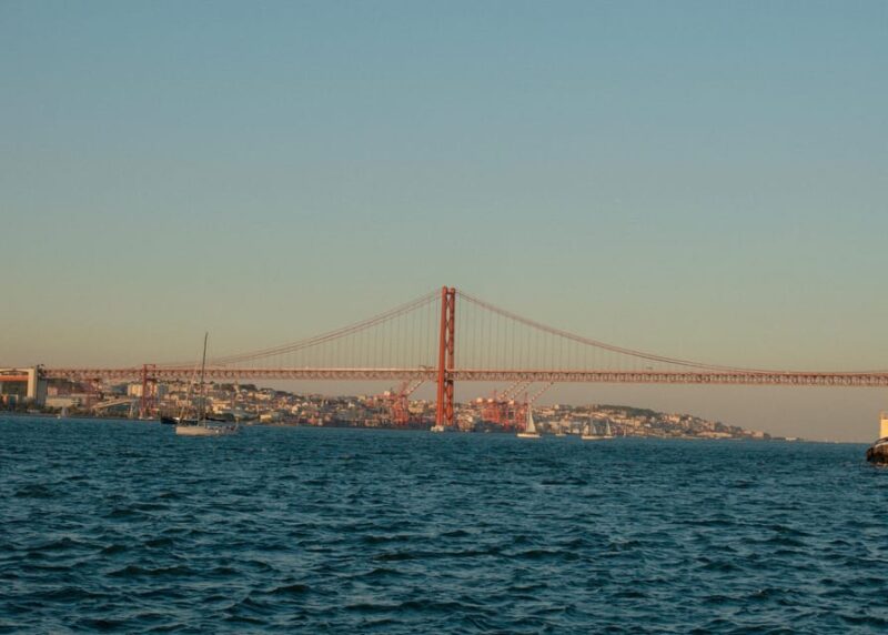 Lisbon 2 Hours Sailing Day Tour and Cruise With Drinks - Booking and Flexibility Options
