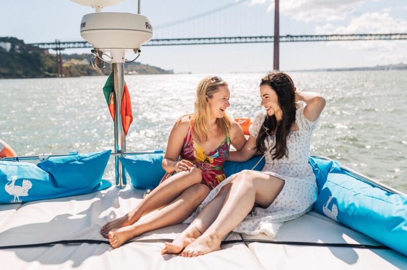 Lisbon: 2h Private Luxury Sunset Cruise with Welcome Drink - Enjoy a Luxurious Sunset Sail on Lisbon’s Tagus River