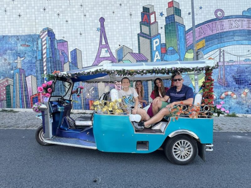 Lisbon: 3-HOUR Guided Tuk Tuk Tour in Old Town & City Center - Starting Point at Time Out Market