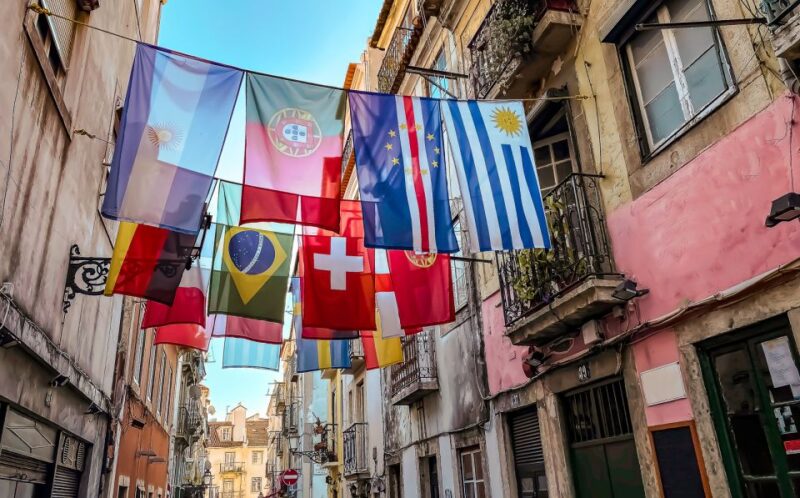 Lisbon: 3-Hour Historical Tour - Visiting Lisbon’s Oldest Bookstore