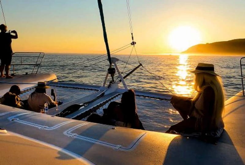 Lisbon: 3-Hour Sail and Dine Sunset Boat Tour - Lisbon’s Sunset Sail and Dinner: A Unique Waterfront Experience