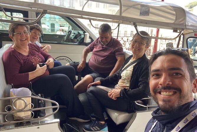 Lisbon 7 Hills Private TukTuk Tour: Best Views & Iconic Landmarks - Iconic Landmarks like Elevador de Santa Justa and Praça do Comércio