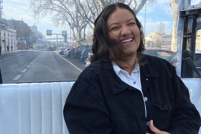 Lisbon 7 Hills Private TukTuk Tour: Best Views & Iconic Landmarks - Visiting the Lisbon Cathedral and Alfama District