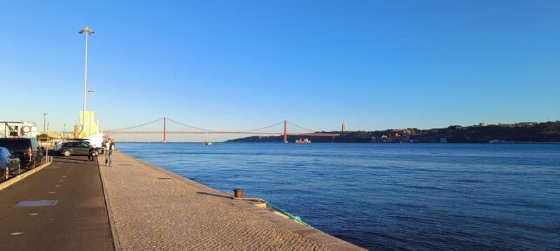 Lisbon: 8 Hour Private Tour through Lisbon (up to 6 people) - Flexibility and Customization of the Itinerary