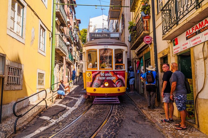 Lisbon Airport (LIS) Private Transfer to Lisbon City/Hotels - Booking Process and Flexibility