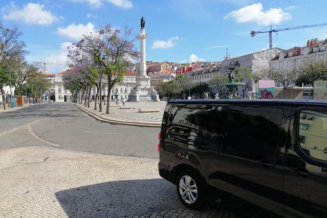 Lisbon Airport Private Transfer Round-Trip - Reliability and Punctuality in Pickup and Drop-off