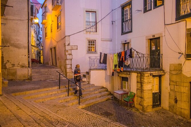 Lisbon Airport Shared Departure Transfer - Key Points