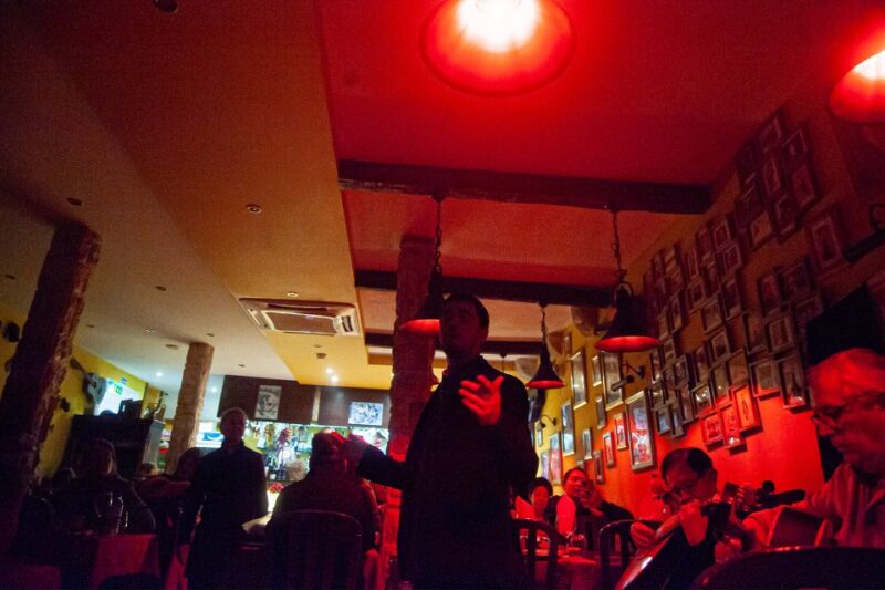 Lisbon: Alfama Tour and Live Fado with Traditional Dinner - Exploring Lisbon’s Oldest Neighborhoods: Alfama and Mouraria