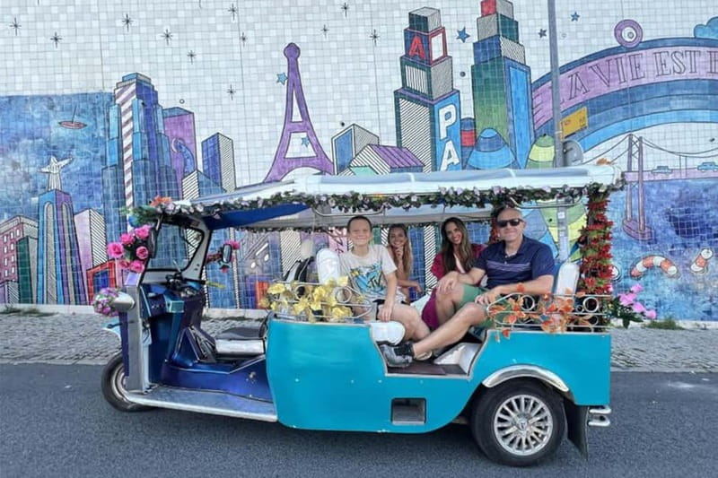 Lisbon: ALFAMA TUK TUK TOUR ,OLD TOWN - Highlights of Lisbon’s Main Landmarks and Neighborhoods