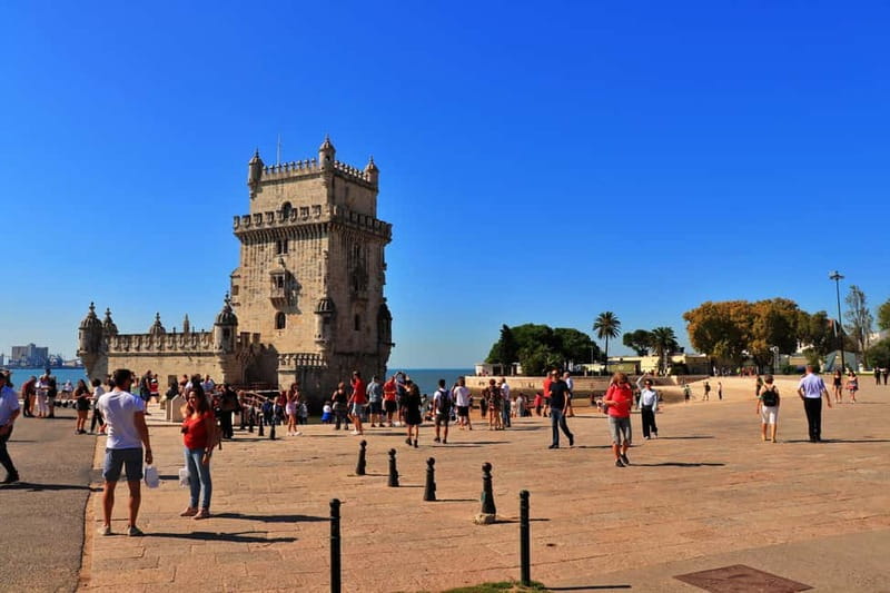 LISBON: Amazing Tuktuk tours with a local portuguese guide - Key Points