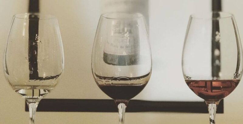 Lisbon: Arrábida & Sesimbra w/ Palmela Castle & Wine Tasting - Returning via the 25 de Abril Bridge