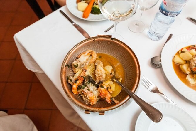 Lisbon: Authentic Fado Show, Dinner and Night Tour - The Experience Compared to Other Lisbon Night Tours