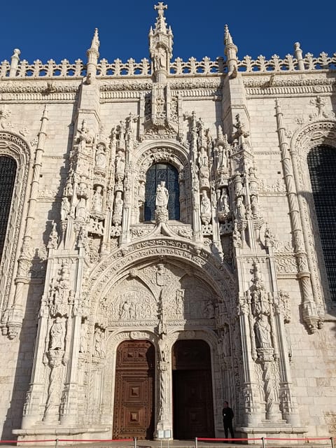 Lisbon: Belem Tour & Jeronimos Monastery Skip-the-Line Entry - The Tour Guide: Engaging, Knowledgeable, and Friendly