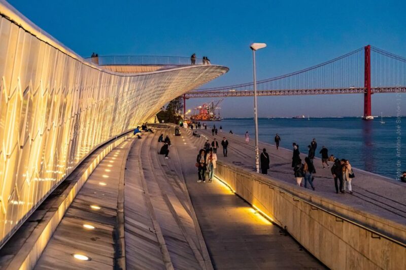 Lisbon: Belem Tuk Tuk Tour - Logistics and Group Size Benefits