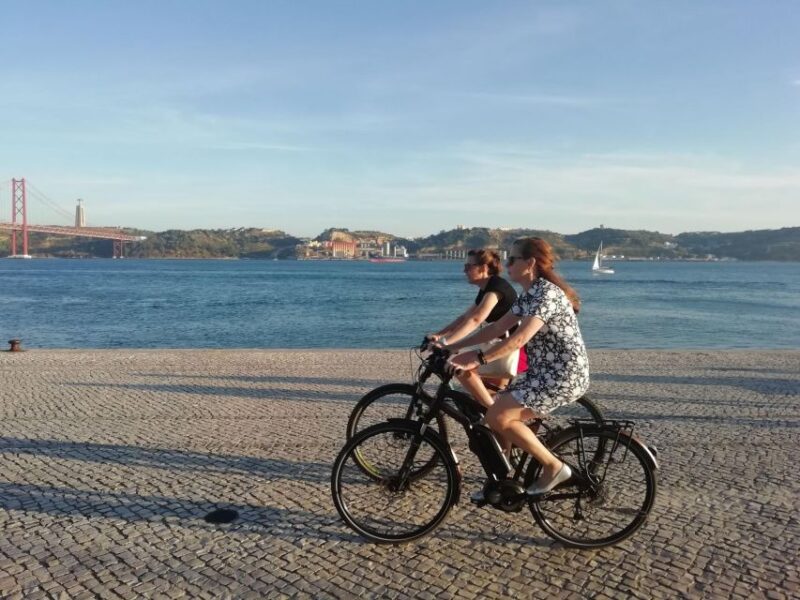 Lisbon: Bike Tour From City Center to Belem - Knowledgeable Guides and Personal Touch