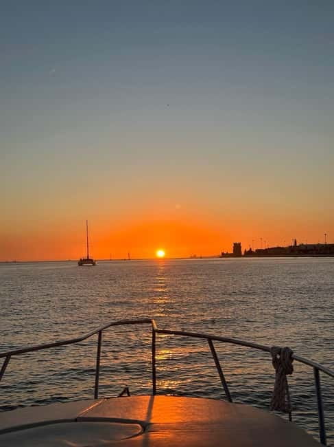 Lisbon: Boat Tour with sunset option - Exploring Lisbon’s Iconic Landmarks from the River