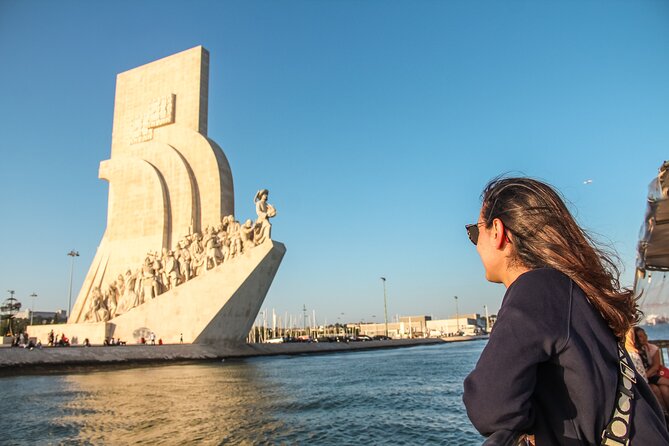 Lisbon Booze Cruise with Live DJ and Open Bar - Comparing This Cruise to Other Lisbon Night Activities